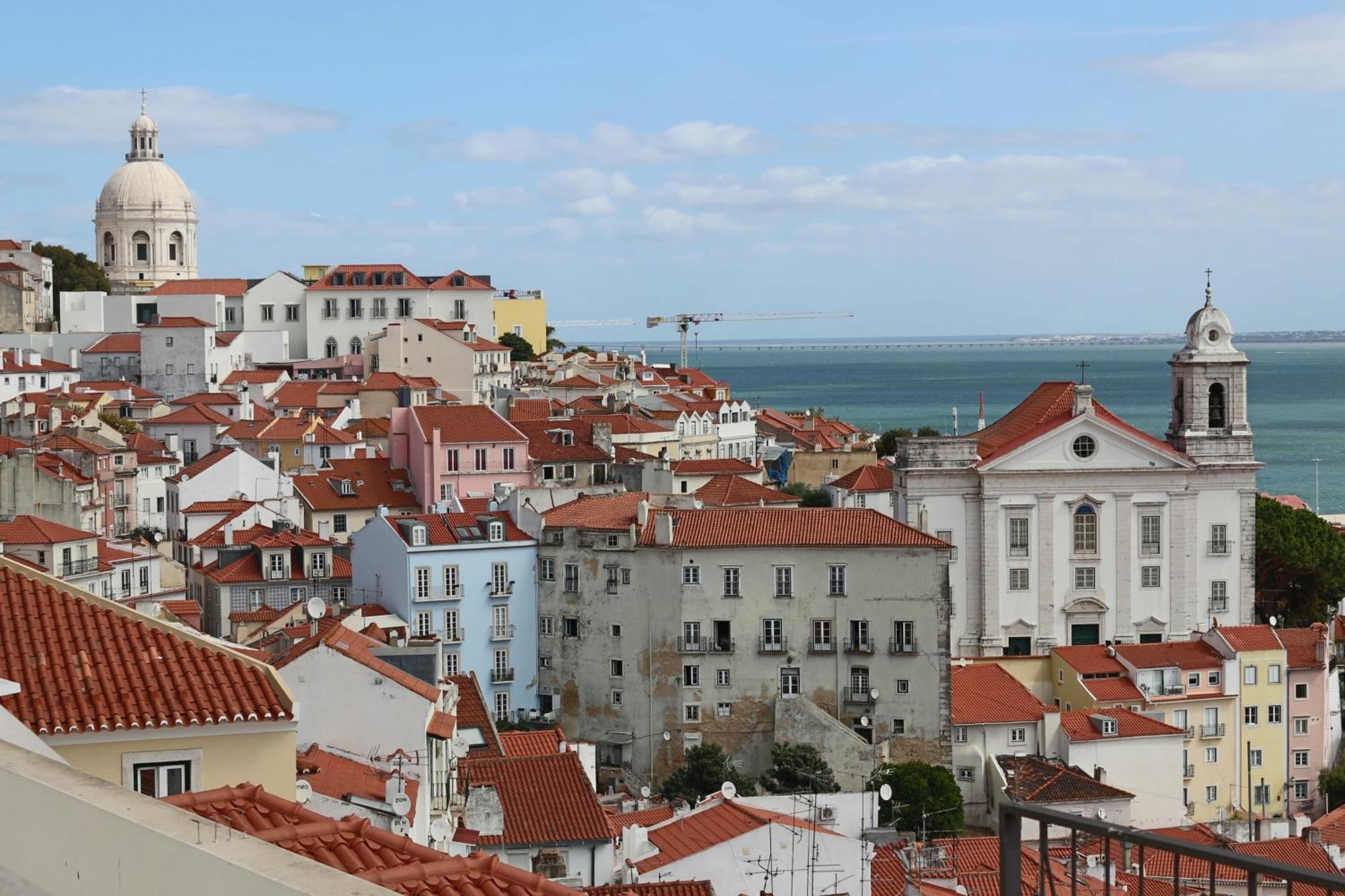 Alfama Valle Lisbon Bagian luar foto